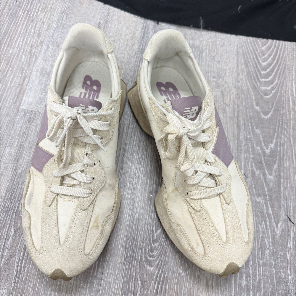 New Balance Women's Cream and Lilac Athletic Shoes